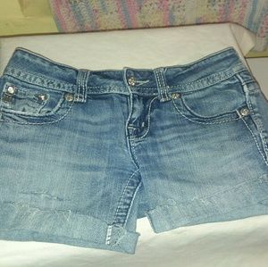 Miss me Jean shorts size 26